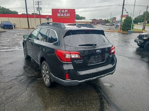Used 2017 Subaru Outback 2.5i Limited AWD/4WD image 4