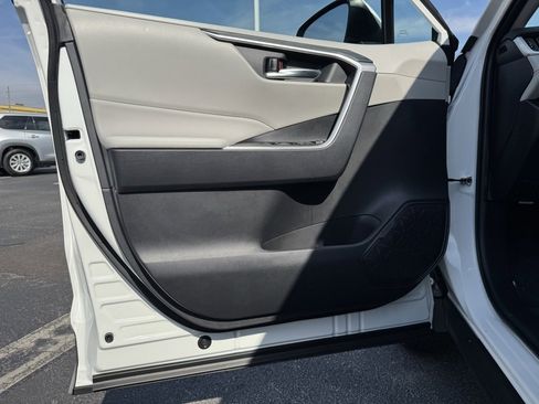 Used 2024 Toyota RAV4 XLE image 14