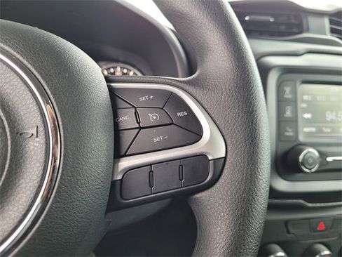 Certified 2019 Jeep Renegade Sport image 14