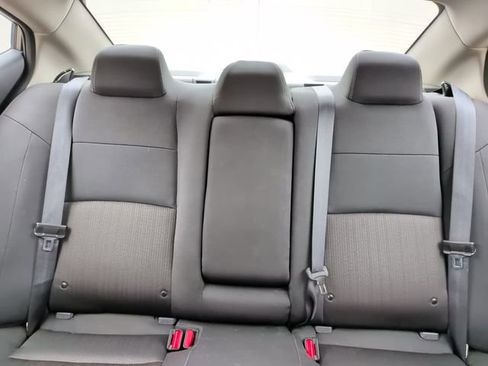 Used 2025 Nissan Altima 2.5 SV FWD image 22