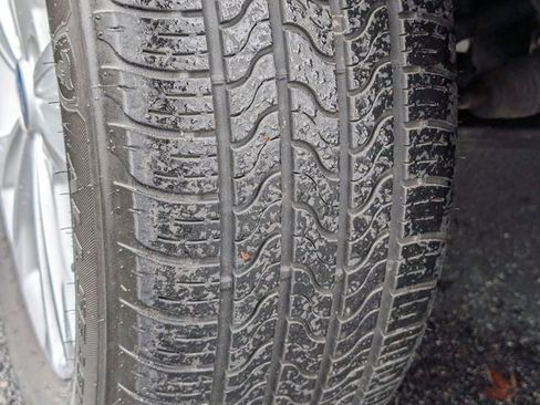 Used 2019 Ford Escape SEL image 30