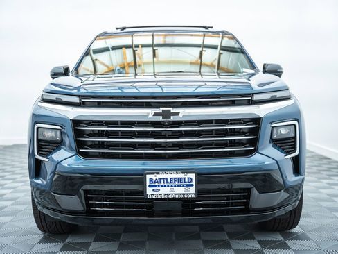 New 2026 Chevrolet Traverse High Country image 2