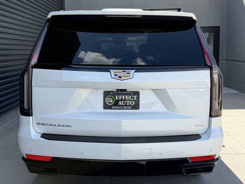 Used 2024 Cadillac Escalade Sport Platinum AWD/4WD image 13