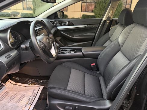 Used 2017 Nissan Maxima 3.5 S image 11