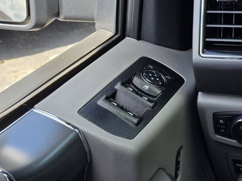 Used 2018 Ford F150 XLT w/ Equipment Group 302A Luxury RWD image 16