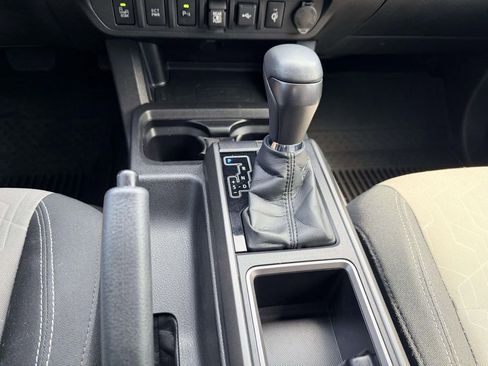 Used 2023 Toyota Tacoma TRD Off-Road w/ Advanced Technology Package image 6