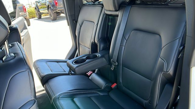 New 2026 Ford Bronco Outer Banks w/ Sasquatch Package AWD/4WD image 19