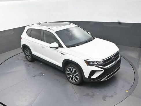 Used 2022 Volkswagen Taos SE AWD/4WD image 23