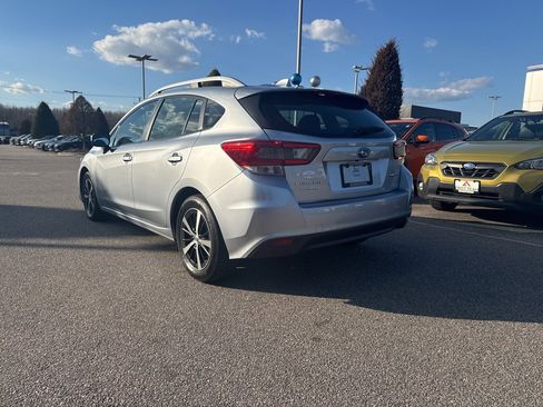Used 2023 Subaru Impreza Premium image 3