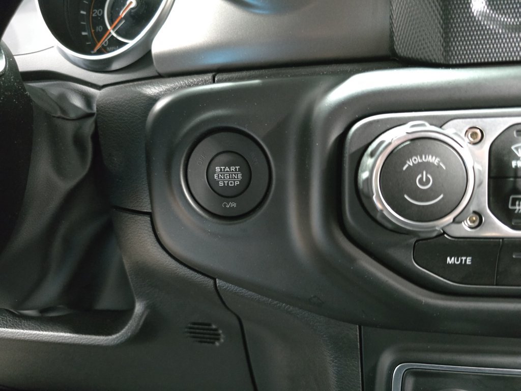 Used 2023 Jeep Wrangler Unlimited Sport AWD/4WD image 25
