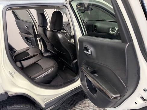 Used 2020 Jeep Compass Latitude w/ Cold Weather Group AWD/4WD image 26