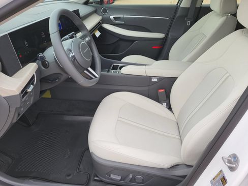 New 2026 Hyundai Sonata SEL FWD image 15