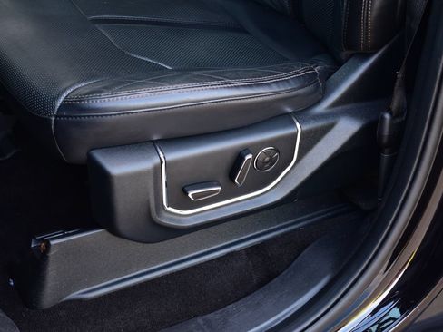Used 2019 Ford Expedition Platinum AWD/4WD image 21