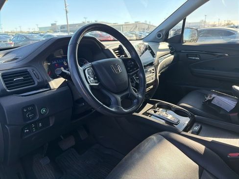 Used 2021 Honda Pilot Elite image 2