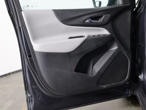 Used 2022 Chevrolet Equinox LT FWD image 12