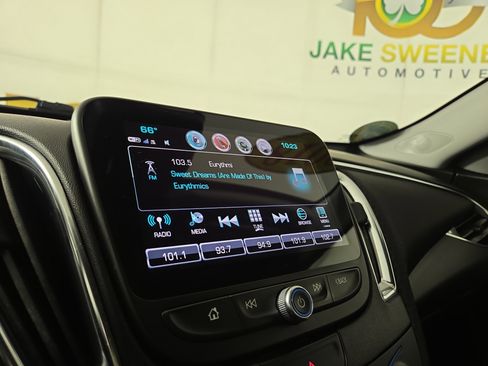 Used 2018 Chevrolet Malibu LT w/ Driver Confidence Package FWD image 18