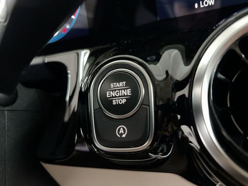 Certified 2022 Mercedes-Benz GLA 250 4MATIC image 26