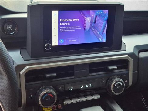 Certified 2024 Toyota Tacoma SR5 AWD/4WD image 12