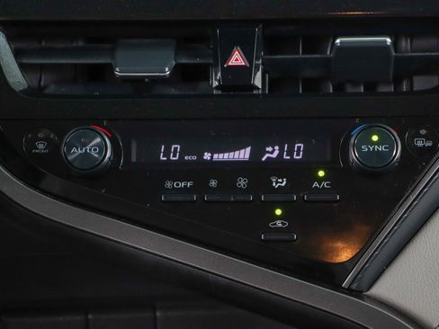 Used 2023 Toyota Camry SE FWD image 20