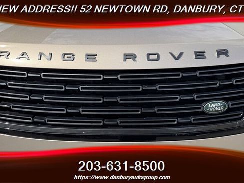 Used 2023 Land Rover Range Rover SE AWD/4WD image 9