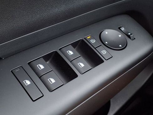 New 2026 Hyundai Kona SE image 23