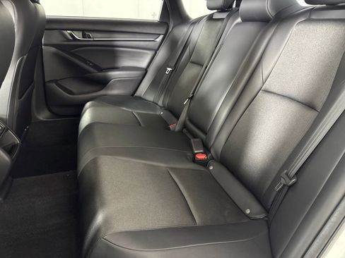 Used 2021 Honda Accord Sport image 11