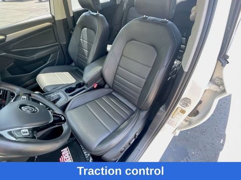 Used 2021 Volkswagen Jetta SE FWD image 12
