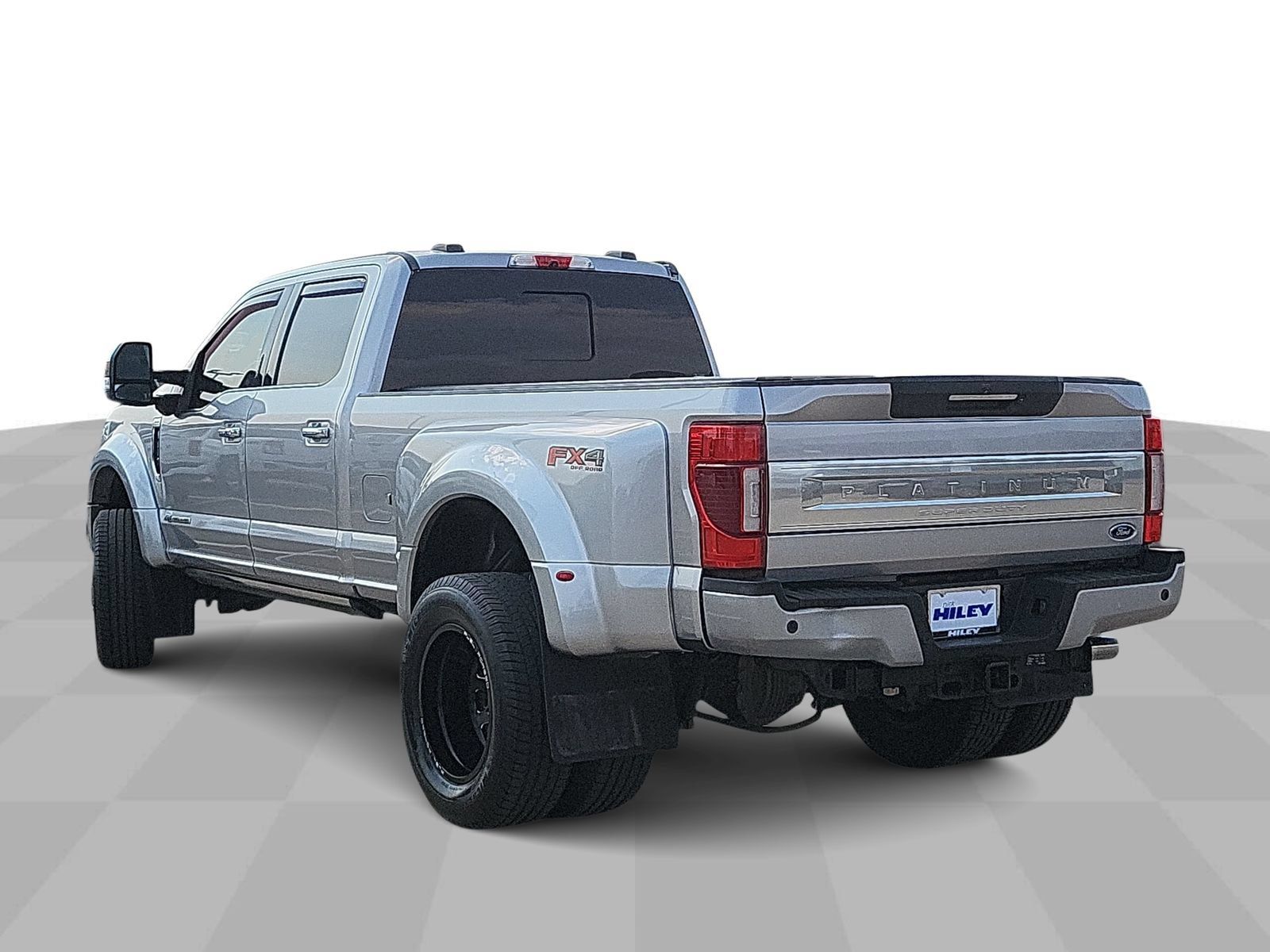 Used 2022 Ford F450 Platinum w/ FX4 Off-Road Package AWD/4WD image 6