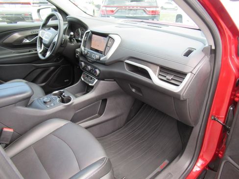 Used 2024 GMC Terrain SLT w/ Infotainment Package II AWD/4WD image 11