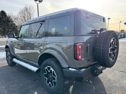 New 2025 Ford Bronco Outer Banks image 5