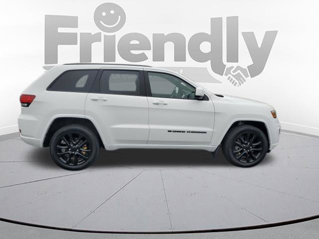 Used 2022 Jeep Grand Cherokee Laredo X AWD/4WD image 6