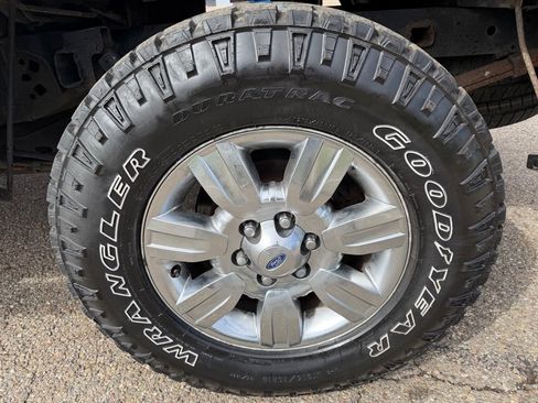 Used 2011 Ford F150 XLT w/ XTR Pkg image 17