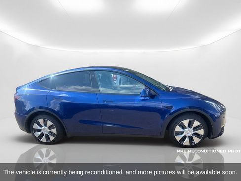 Used 2021 Tesla Model Y Long Range AWD/4WD image 4