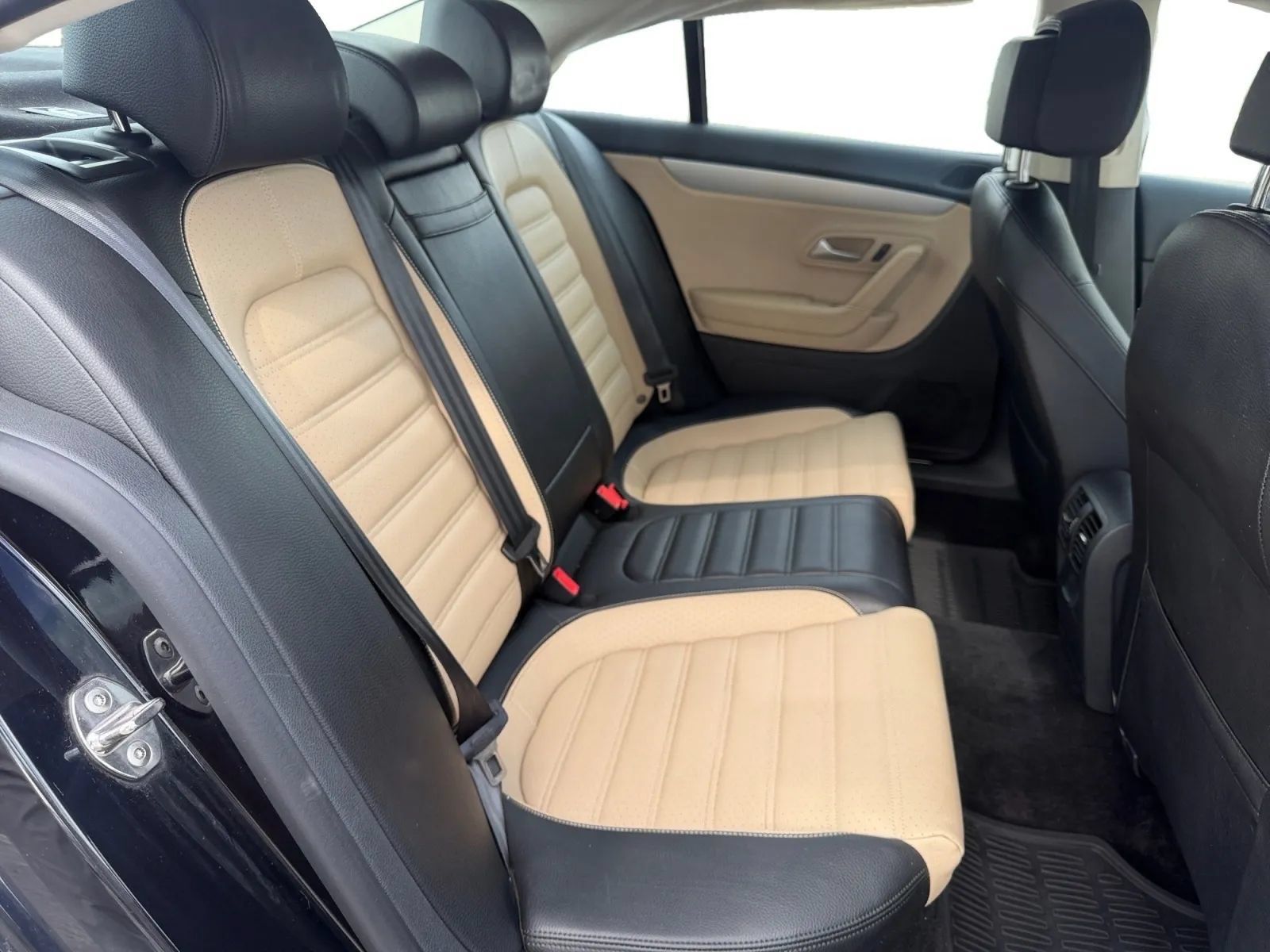 Used 2015 Volkswagen CC Sport FWD image 18