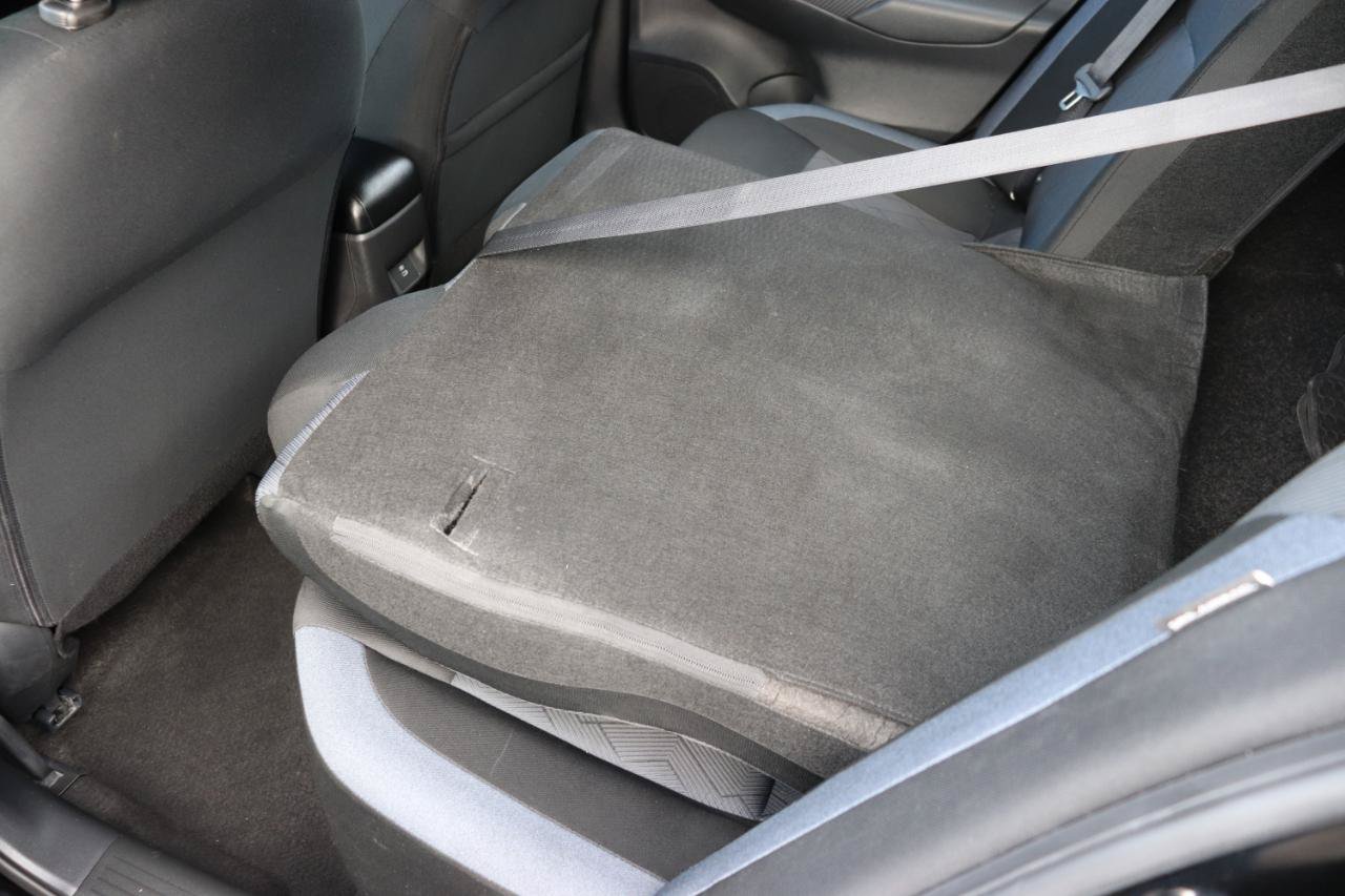 Used 2025 Nissan Versa SV w/ Trunk Package FWD image 22