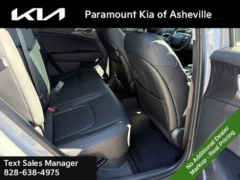 New 2026 Kia Sportage EX image 22