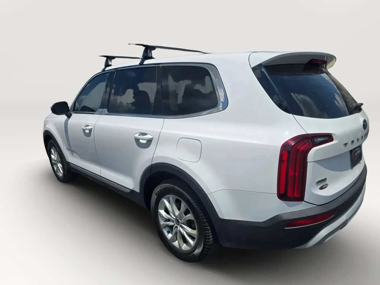 Used 2021 Kia Telluride LX AWD/4WD image 3
