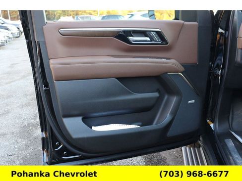 New 2026 Chevrolet Suburban High Country image 23