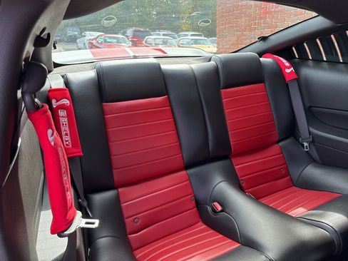 Used 2007 Ford Mustang Shelby GT500 RWD image 38