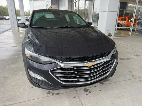 Certified 2023 Chevrolet Malibu LT image 2