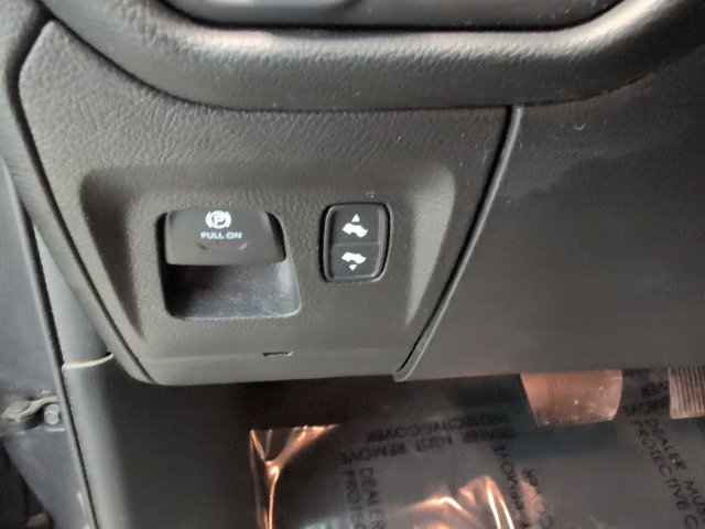 Used 2021 RAM 1500 Big Horn AWD/4WD image 16