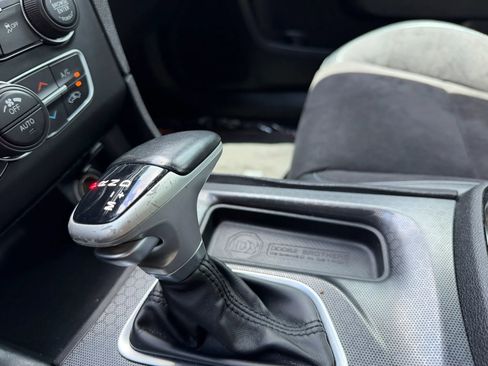 Used 2018 Dodge Charger R/T Scat Pack RWD image 28
