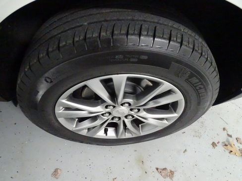 Used 2022 Cadillac XT5 Premium Luxury image 28