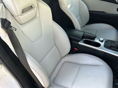 Used 2013 Mercedes-Benz SLK 250 image 10