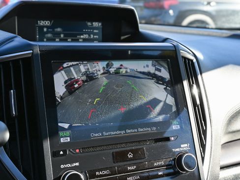 Used 2017 Subaru Impreza 2.0i Limited image 22