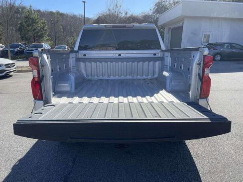 Used 2020 Chevrolet Silverado 1500 Custom w/ Custom Value Package image 5