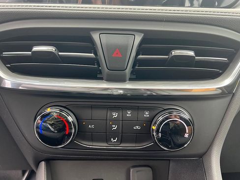 New 2025 Buick Encore GX Preferred image 21