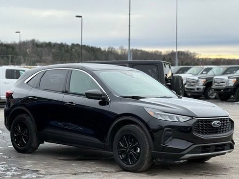 Certified 2023 Ford Escape Active image 39