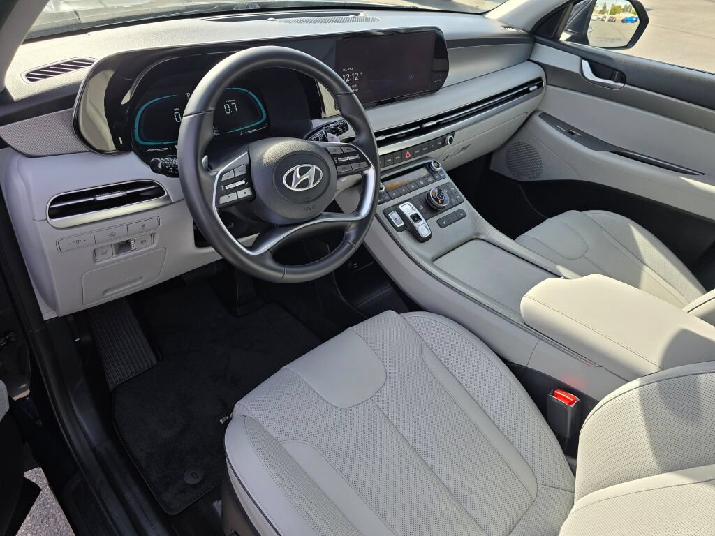 Used 2024 Hyundai Palisade SEL AWD/4WD image 2