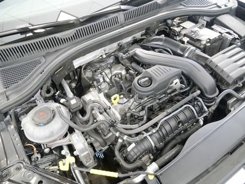 Used 2024 Volkswagen Jetta SEL FWD image 11